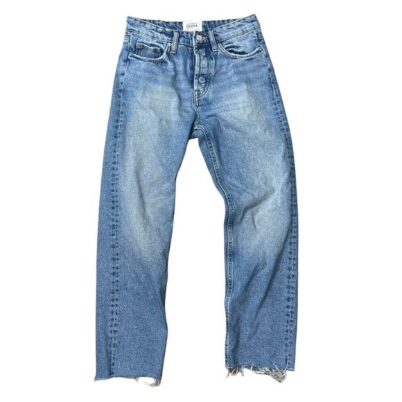 ZARA Women's Vintage Light Wash High Rise Straight Leg Crop Jeans Raw Hem Size 2